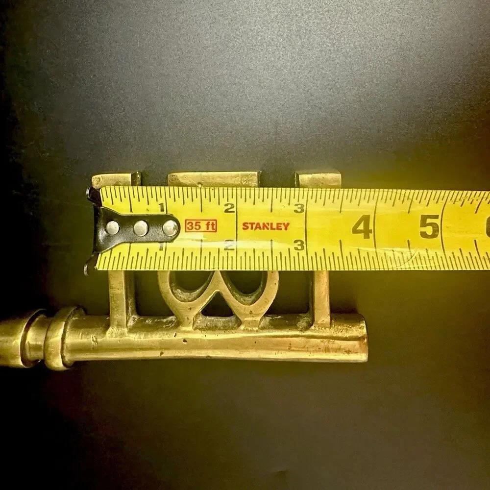 Vintage 14” Heavy Cast Brass Large Skeleton Heart Key Wall Hanging Decor